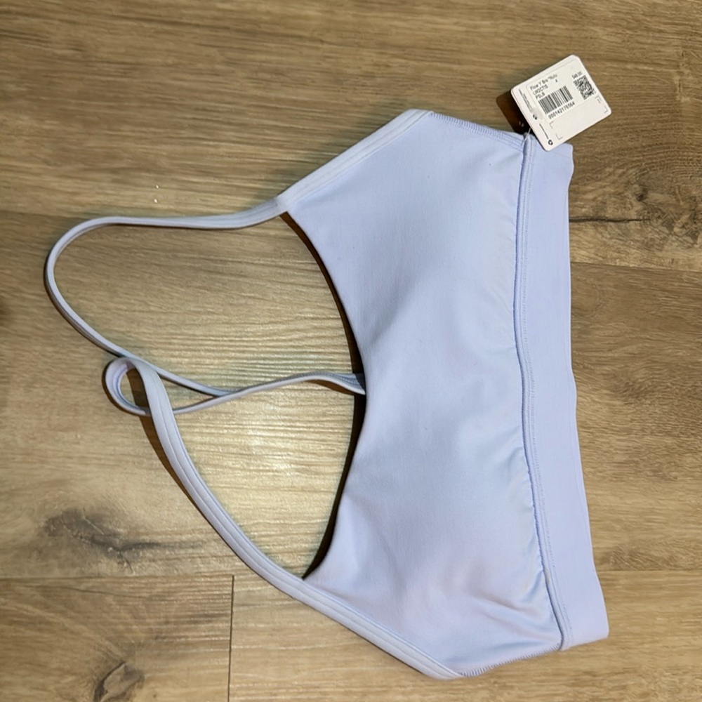 NWT Lululemon Flow Y Bra Nulu Pastel Blue, Sz 4